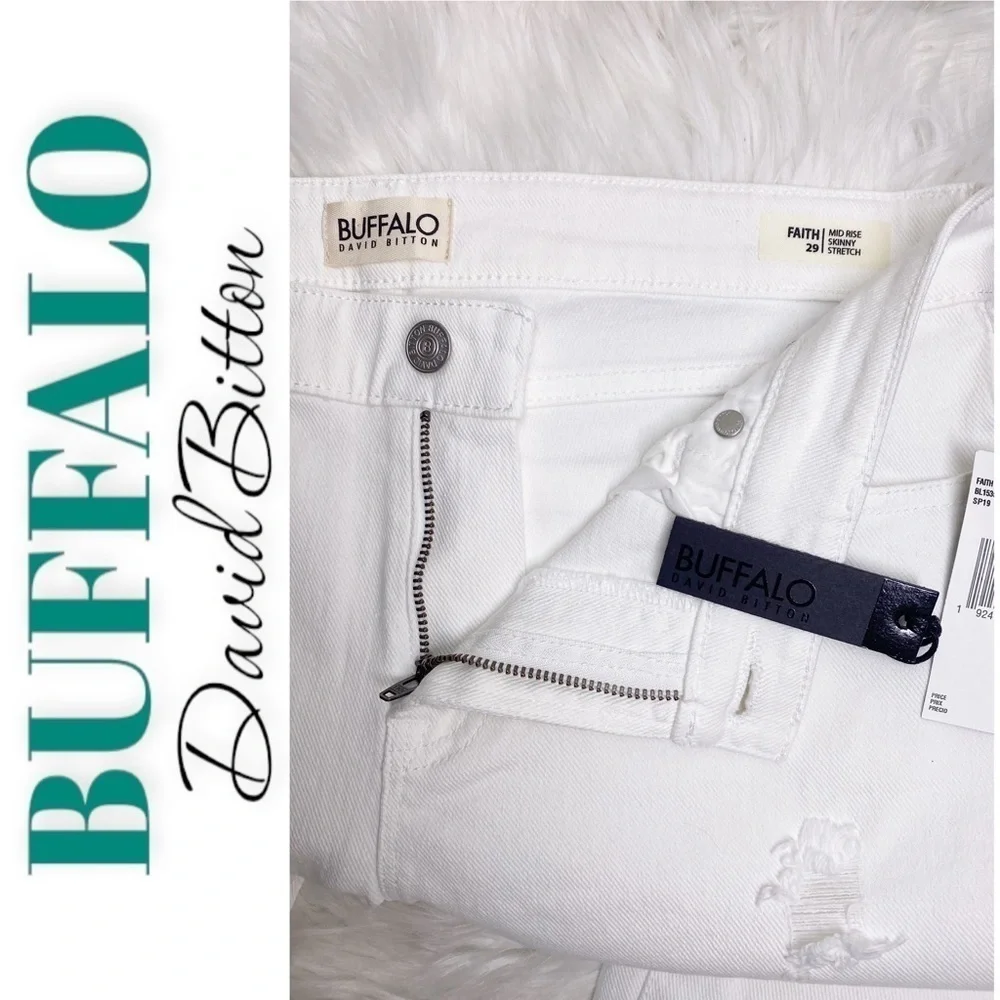 NWT‎ BUFFALO DAVID BITTON Faith White Mid Rise Skinny Jeans Frayed Hem, Size 29